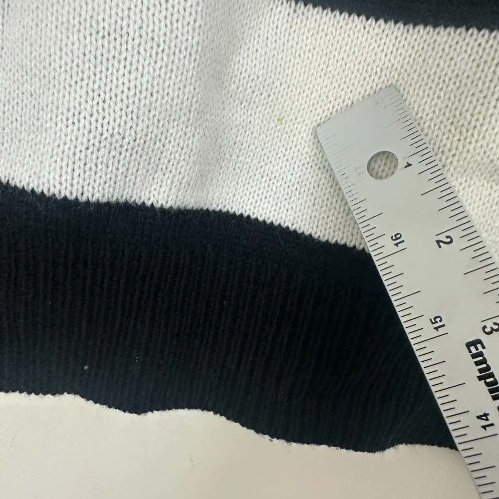 H&M Divided Sweater White Black Striped Knit Parisian Y2K Retro Cropped Small